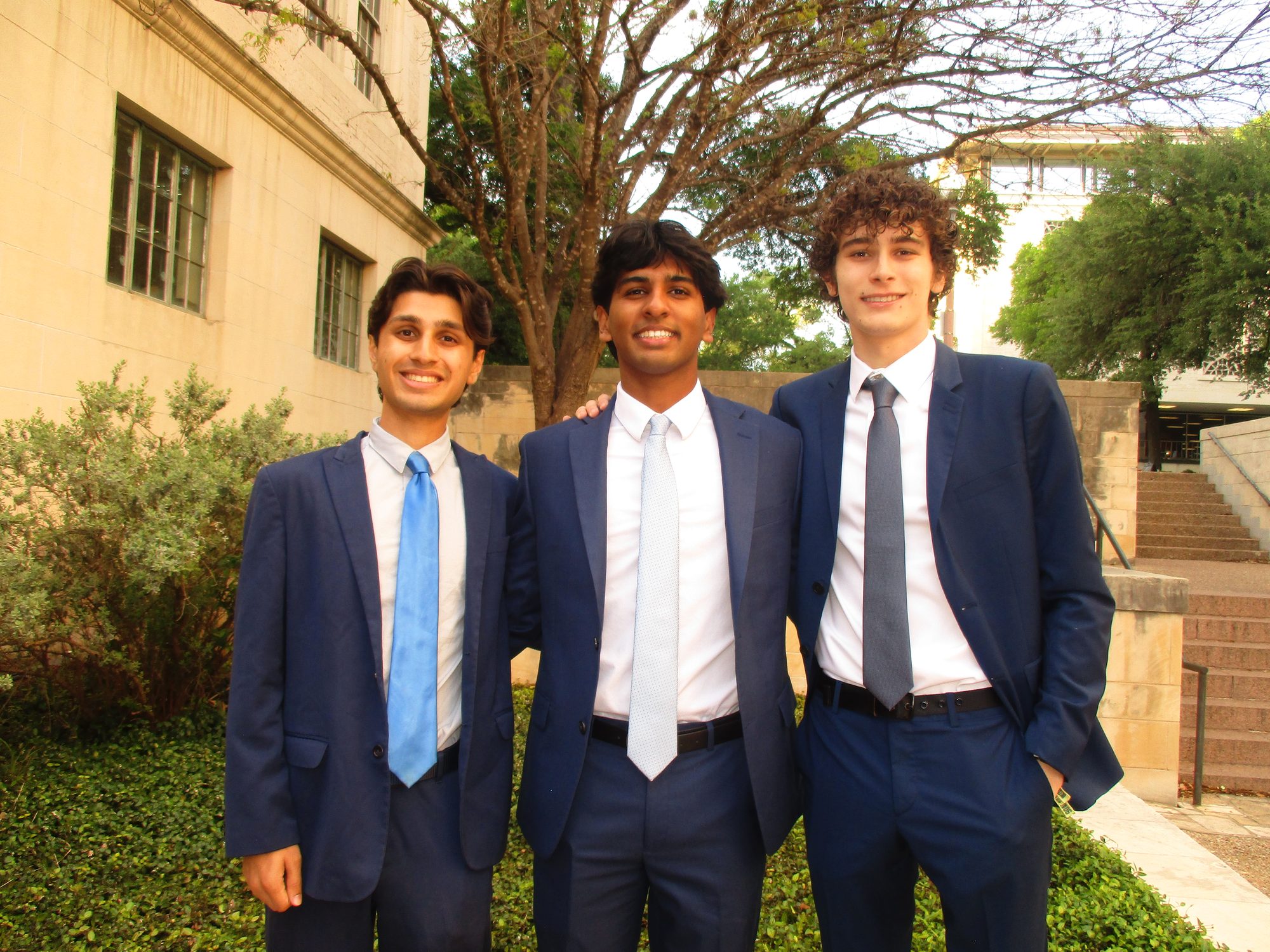Texas 180 consultants on campus